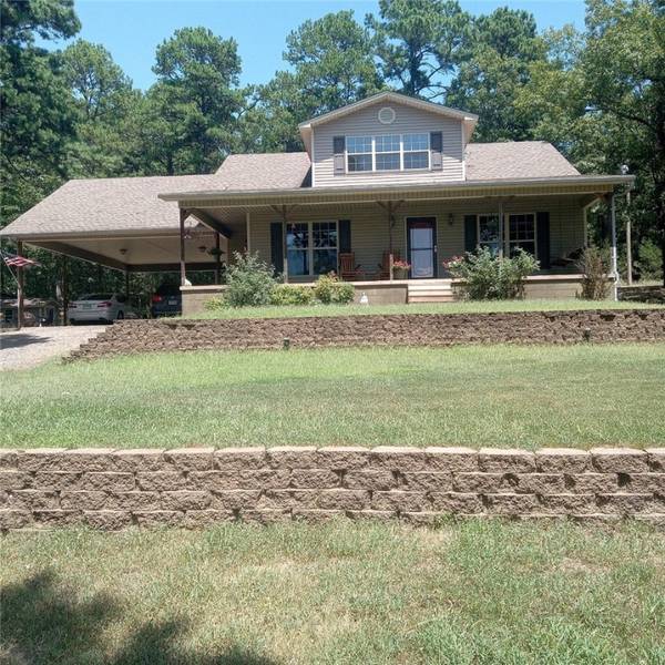 868 Chateau Dr, Dover, AR 72837