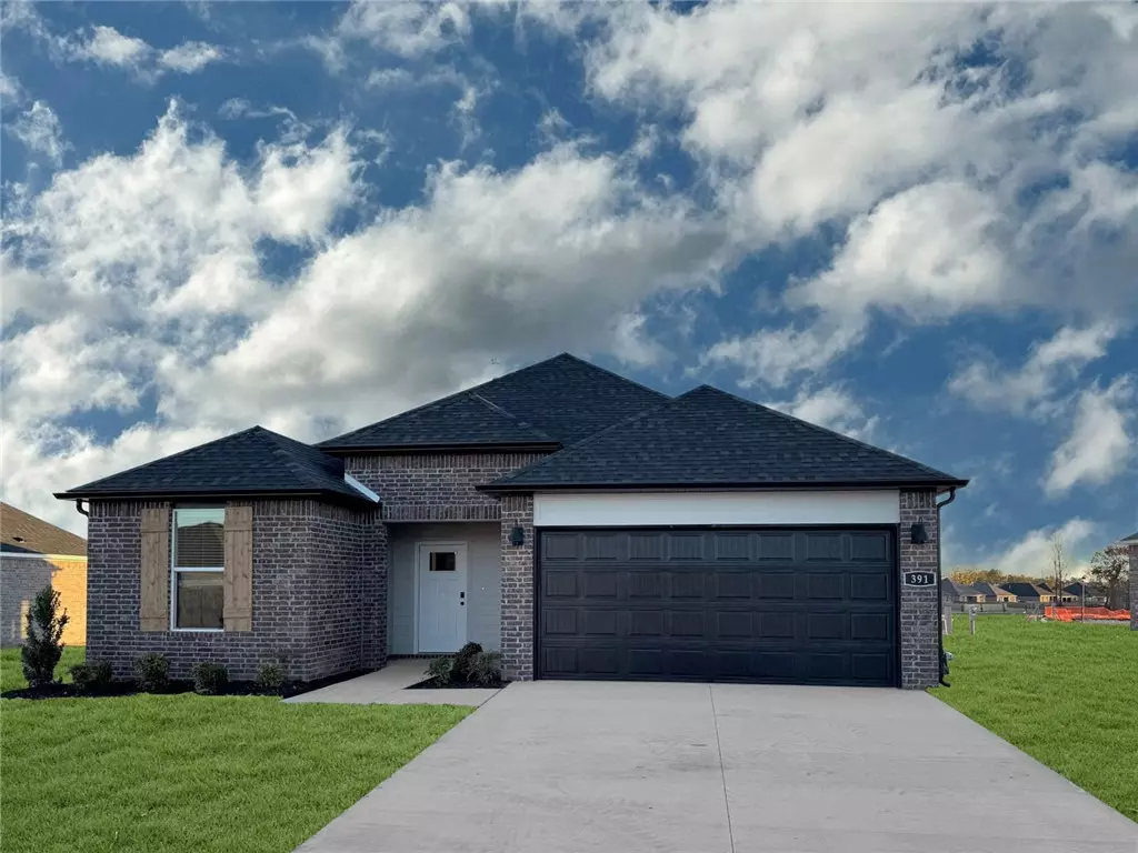 Farmington, AR 72730,391 W Taverner Xing