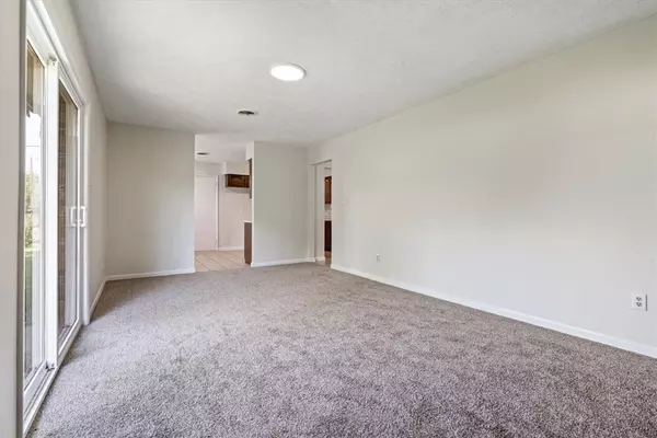 Siloam Springs, AR 72761,328 Rodric Cir