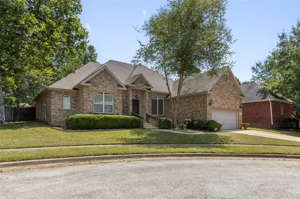 Fayetteville, AR 72701,470 S Pierremont Dr