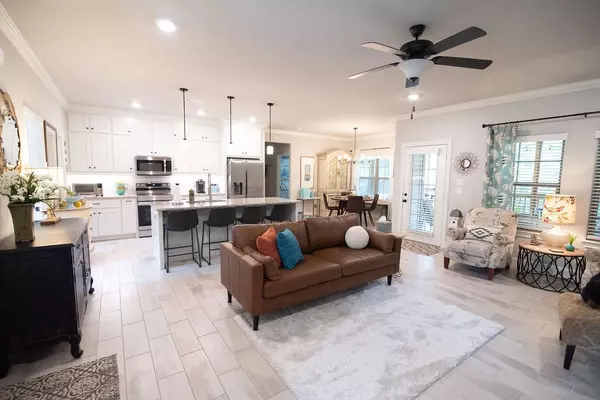 Bella Vista, AR 72714,1 Norman Ln