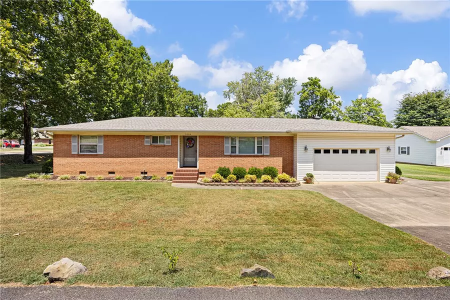 3006 W 2nd Dr, Russellville, AR 72801