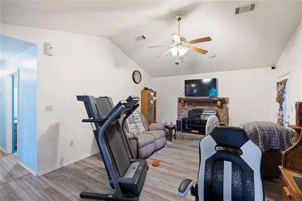 London, AR 72847,140 Alamo Ln