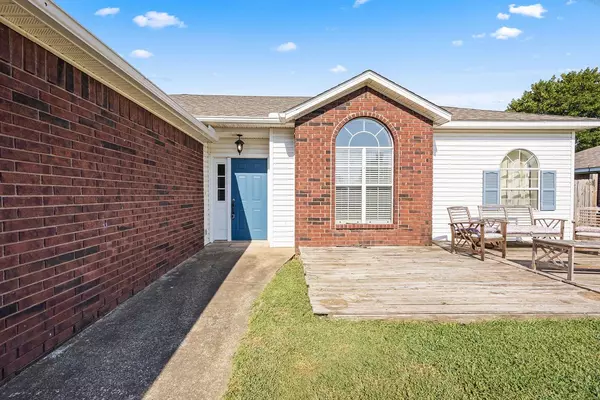 Centerton, AR 72719,681 Zachary St