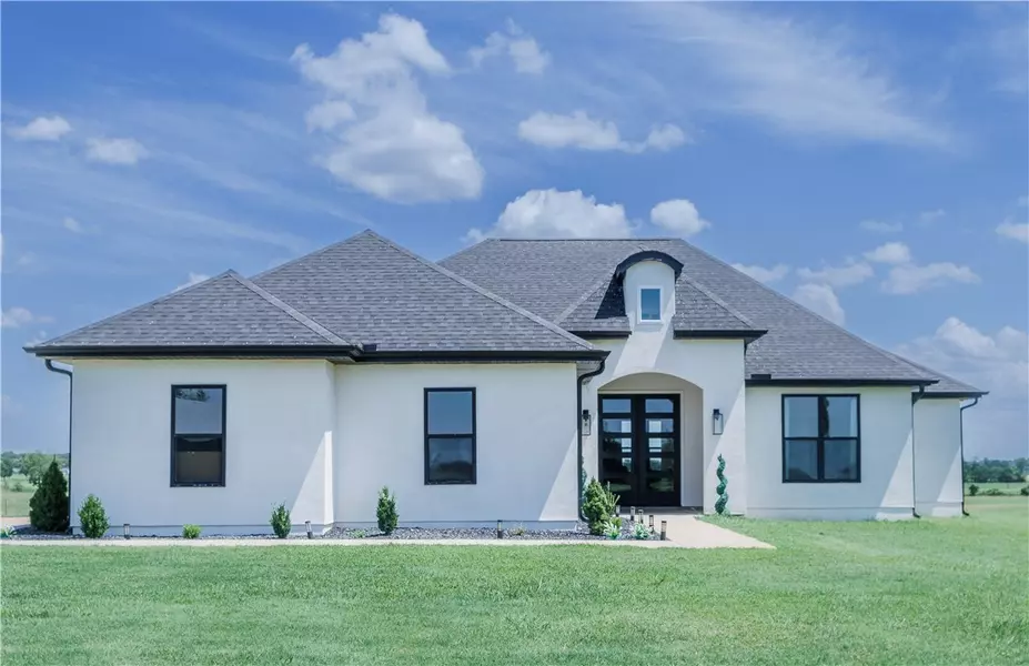 20597 Shady Grove Rd, Siloam Springs, AR 72761