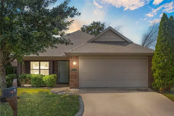 Fayetteville, AR 72703,249 E Madrid St