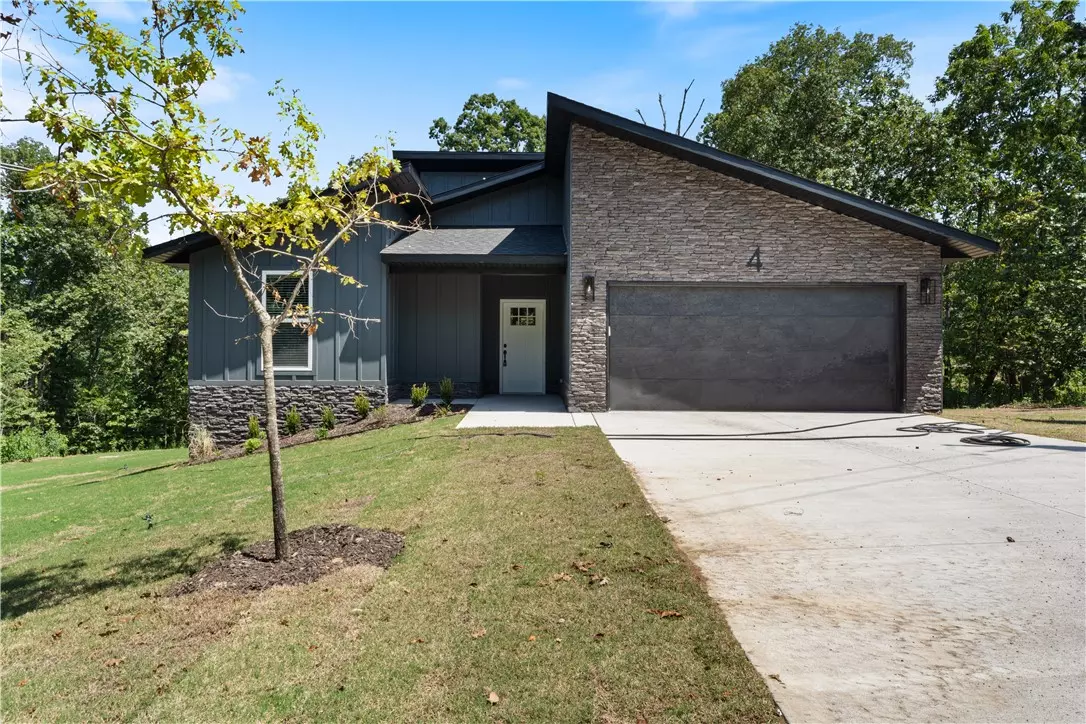 Bella Vista, AR 72715,4 Berfoyl Ln