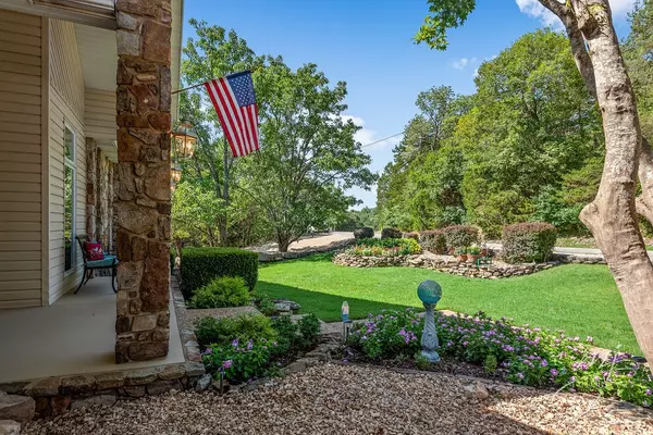 Holiday Island, AR 72631,32 Deer Run Dr