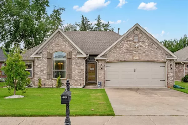 304 Summerwood Ct,  Rogers,  AR 72758