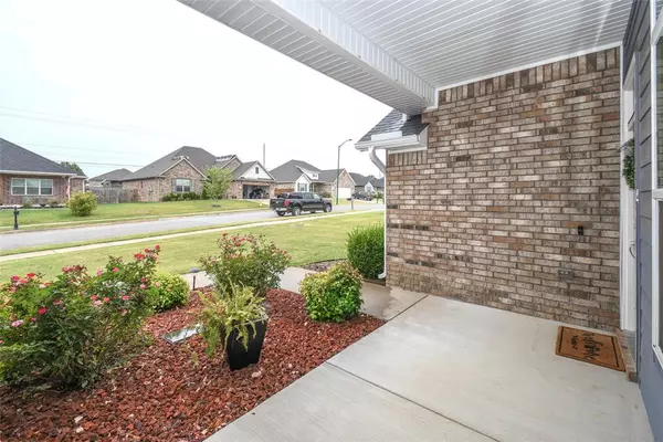 Siloam Springs, AR 72761,2308 Brook Ln