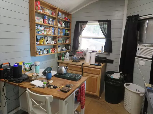 Eureka Springs, AR 72631,977 County Road 113