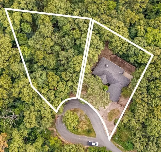 Huskins Pl, Bella Vista, AR 72715