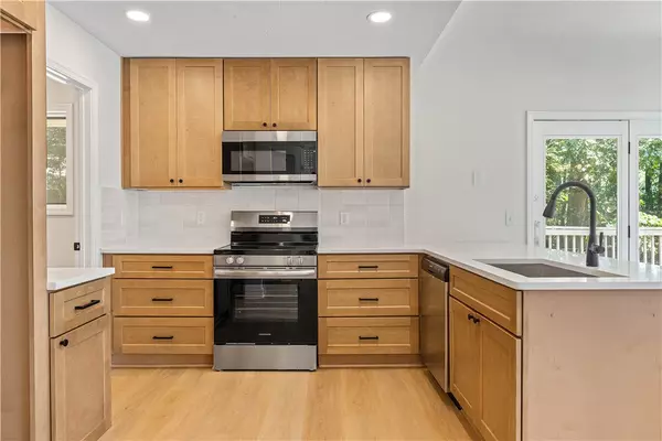 Bella Vista, AR 72714,2 Commonwealth Cir