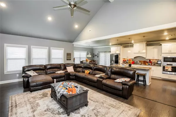 Bentonville, AR 72713,4304 SW Wheatgrass Blvd