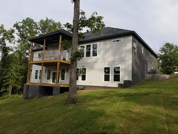 Bentonville, AR 72712,1907 NE Frost Dr