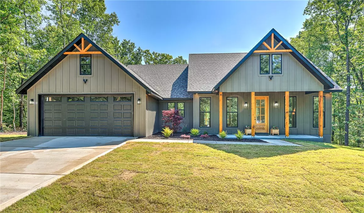 Bella Vista, AR 72714,10 Chatham Dr