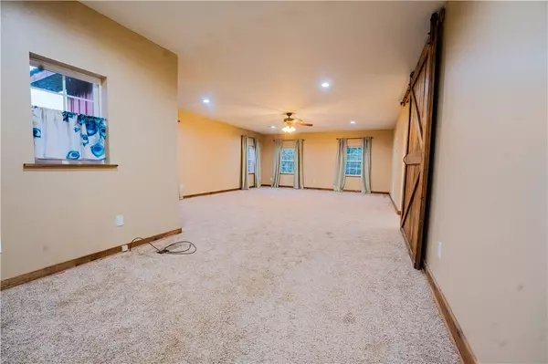 Russellville, AR 72802,487 Isabell Creek Rd