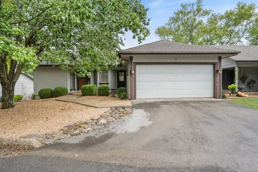 64 Fairway Dr, Bella Vista, AR 72714