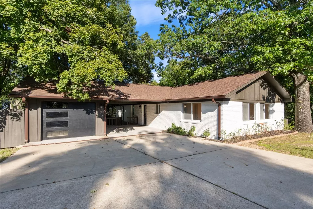 Eureka Springs, AR 72631,56 Ridge Rd