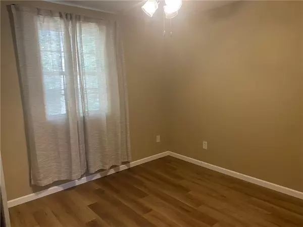 Huntsville, AR 72740,1088 Madison 3040