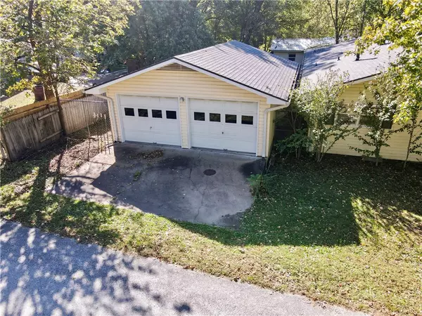 Berryville, AR 72616,203 Gibson Ave