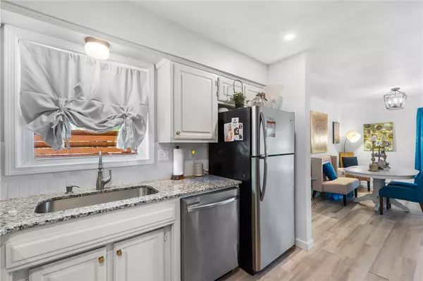 Bella Vista, AR 72715,1 Thetford Dr