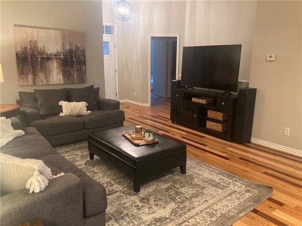 Bentonville, AR 72712,14 Valley View Cir