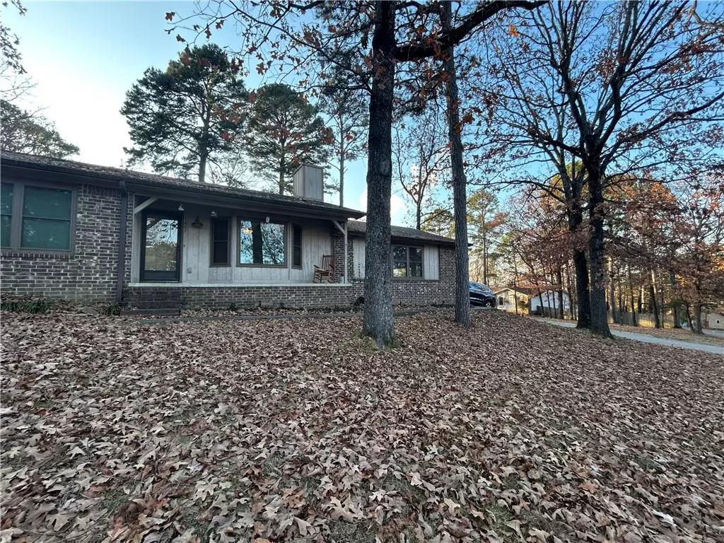 Russellville, AR 72802,1807 Hilltop Dr