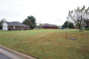 001 Millwood Rd, Clarksville, AR 72830