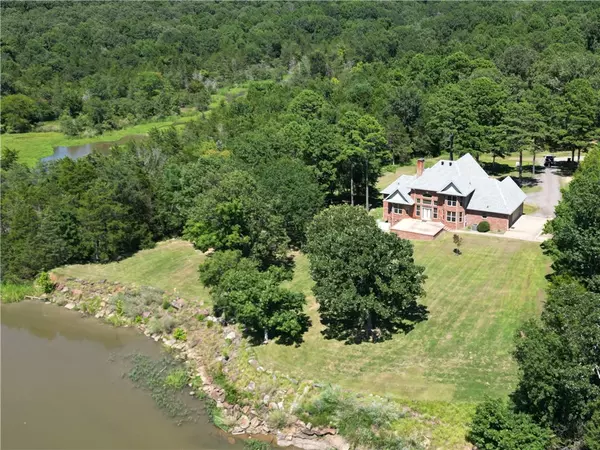 Lamar, AR 72846,279 Eagle Cove Rd