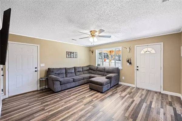 London, AR 72847,7136 AR-333