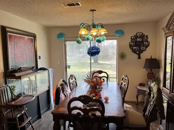 Atkins, AR 72823,409 NW 8th St