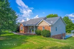 1803 Cottonwood Rd, Harrison, AR 72601