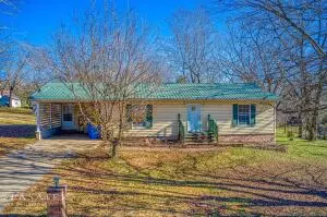 515 N Lucille St, Harrison, AR 72601