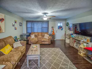 Yellville, AR 72687,217 Marion County 6018