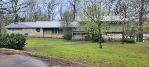 800 W College, Harrison, AR 72601