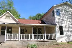 Berryville, AR 72616,309 Douglas Ave