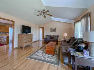 Compton, AR 72624,HC 33 Box 122A