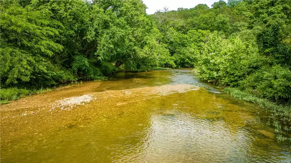 Harrison, AR 72601,2811 N Harmon Rd