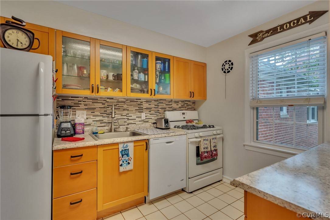 Alexandria, VA 22307,6500 Potomac #B2