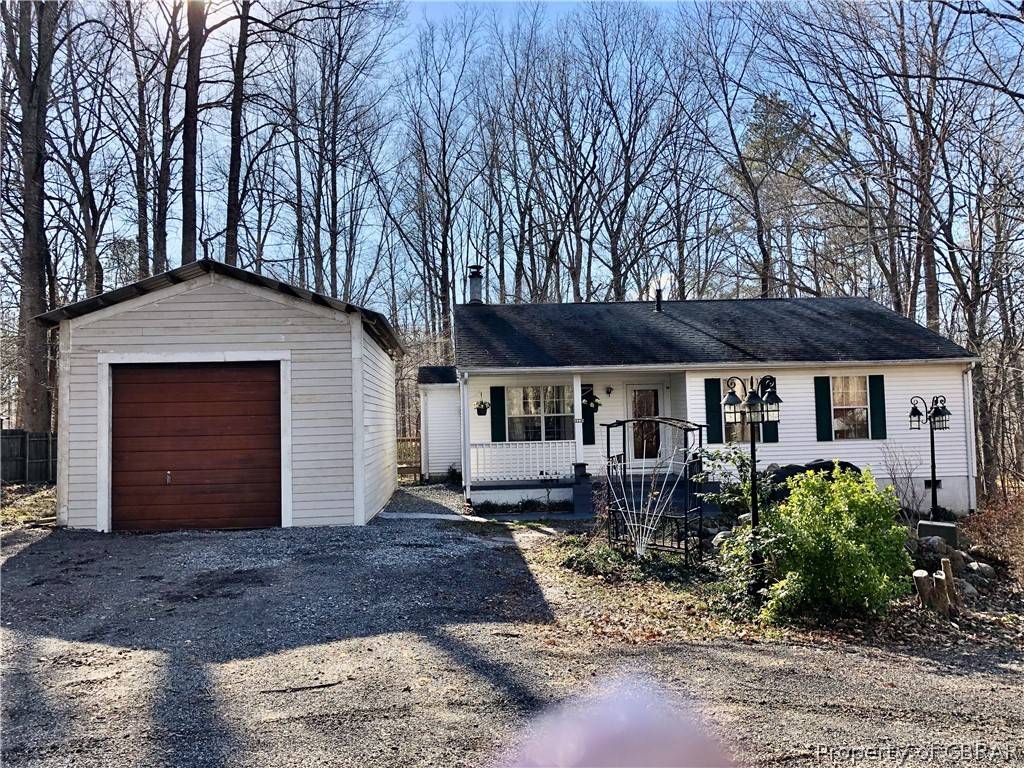 3961 Crosscreek LN, Gloucester, VA 23061