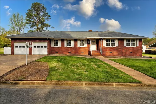 103 N Radford DR, Hopewell, VA 23860