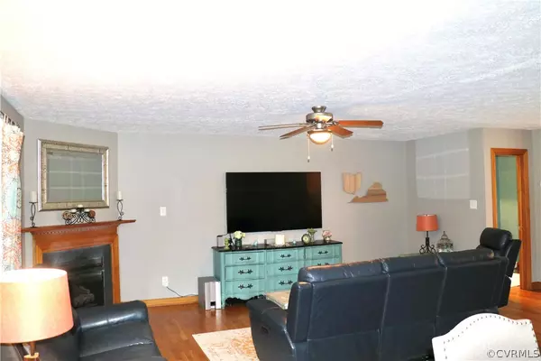 Sandston, VA 23150,6737 Loco LN