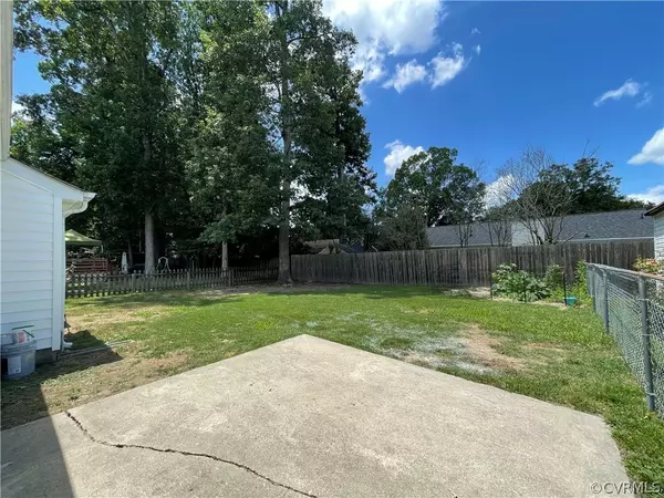 Colonial Heights, VA 23834,2524 White Oak CT