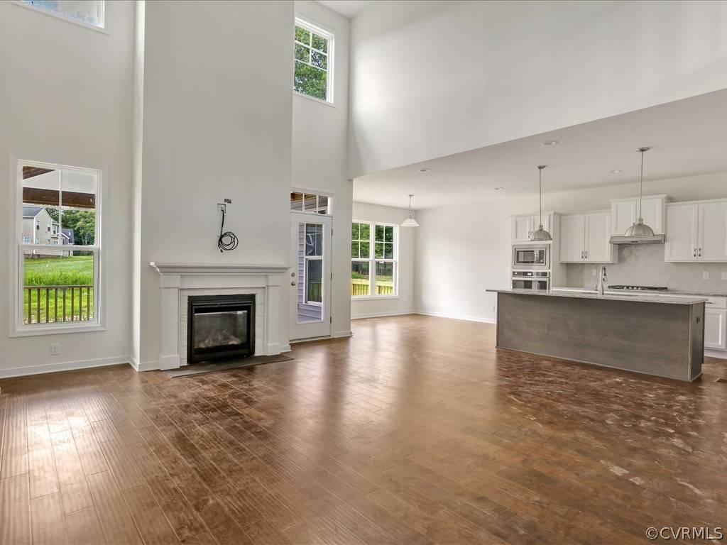 Manakin Sabot, VA 23103,2107 Tuckahoe Bridge DR