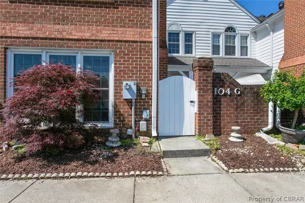 Yorktown, VA 23693,104 Camden WAY