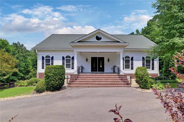 19207 High Bluff LN, Barhamsville, VA 23011