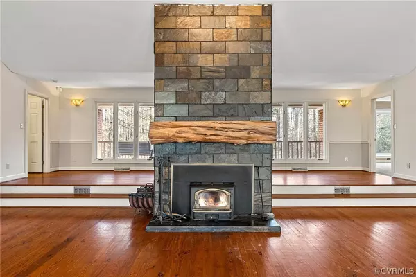 Aylett, VA 23009,219 Wren LN