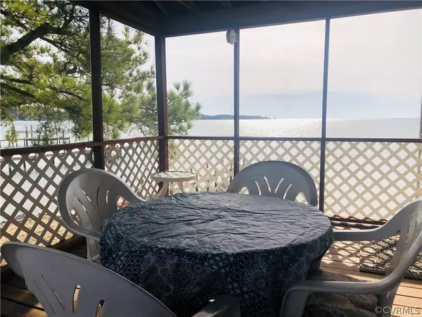 North, VA 23128,182 Bayshore AVE