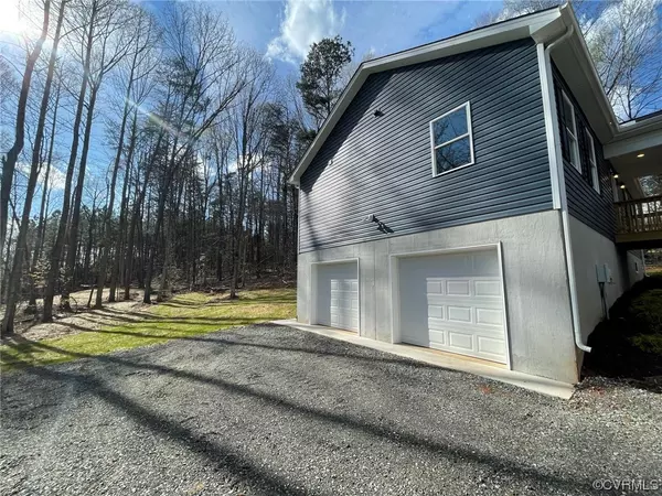 Louisa, VA 23093,1632 Harris Creek RD